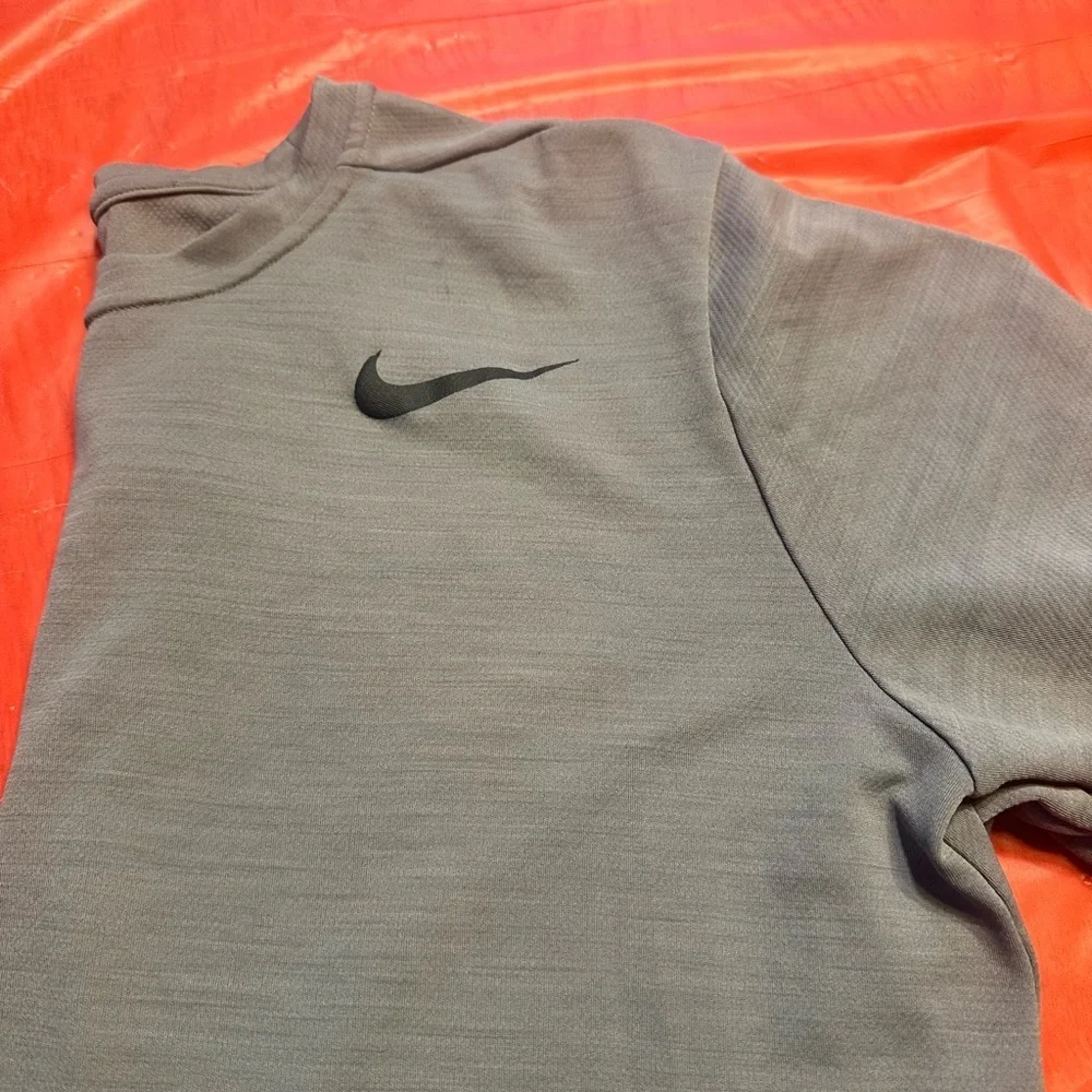 Nike Dri-FIT Heather Gray Tee